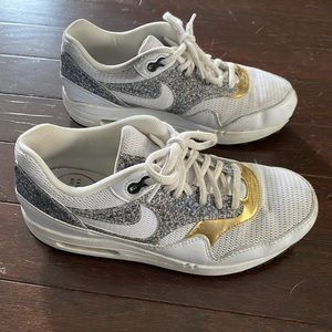 Nike Women's Air Max 1 SE White & Gold Size 8
